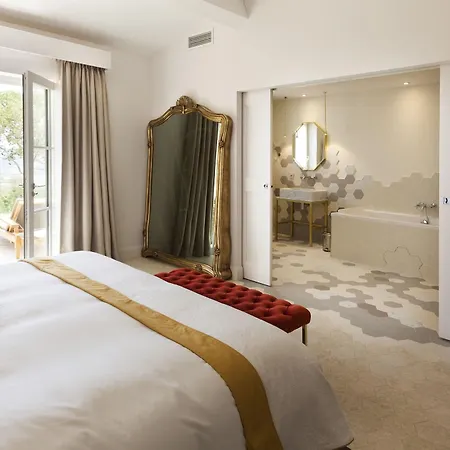 Hotel Mas Des Herbes Blanches & - Relais & Chateaux 5*